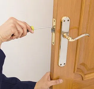 Locksmith Key Store Cincinnati, OH 513-399-5821 Locksmith Key Store Cincinnati, OH 513-399-5821 - unlock-service